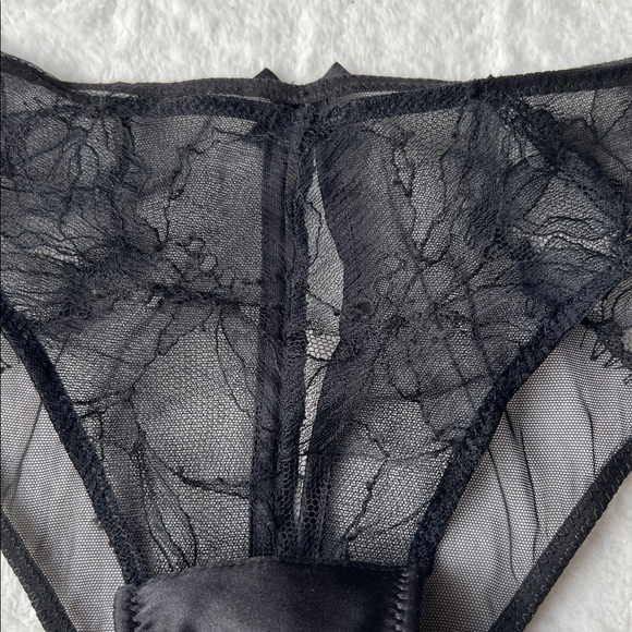 Fleur Du Mal Sophie Lace Ouvert Cheeky Panty - Picture 8 of 16